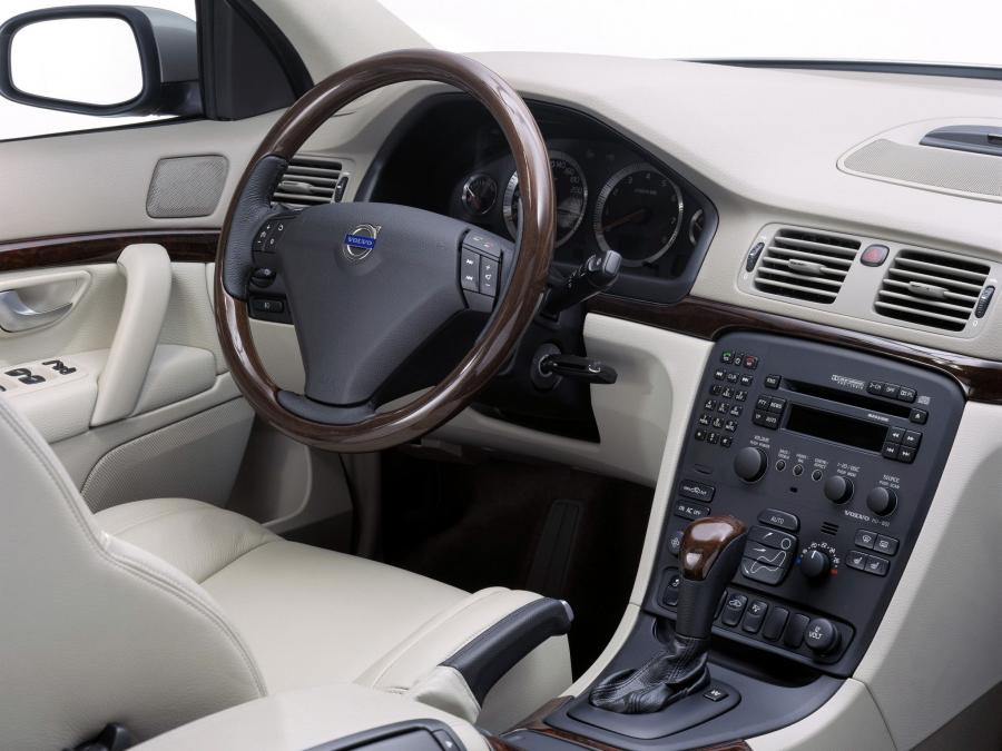  Volvo S80 2003 года  (фото 30 из 31)